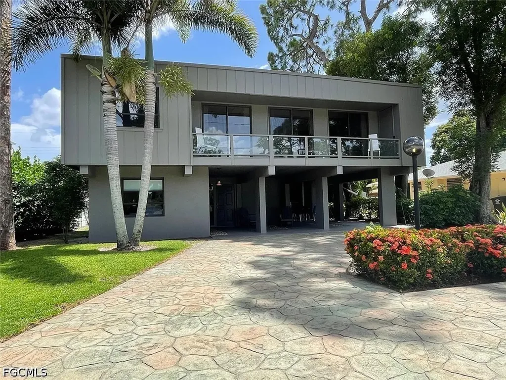 1702 Hill Avenue Fort Myers FL 33901