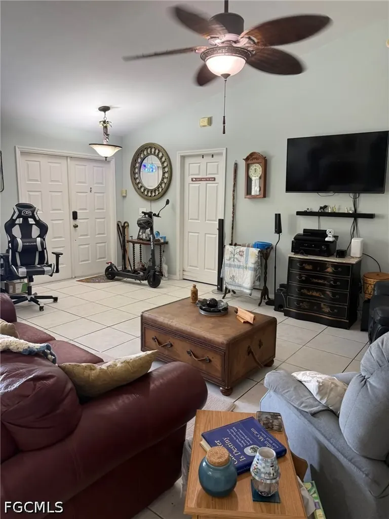 164 SE 17th Street Cape Coral FL 33990