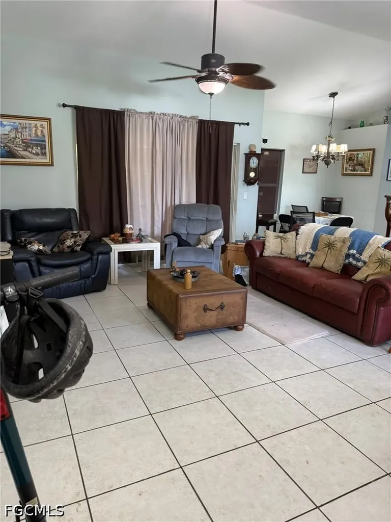164 SE 17th Street Cape Coral FL 33990