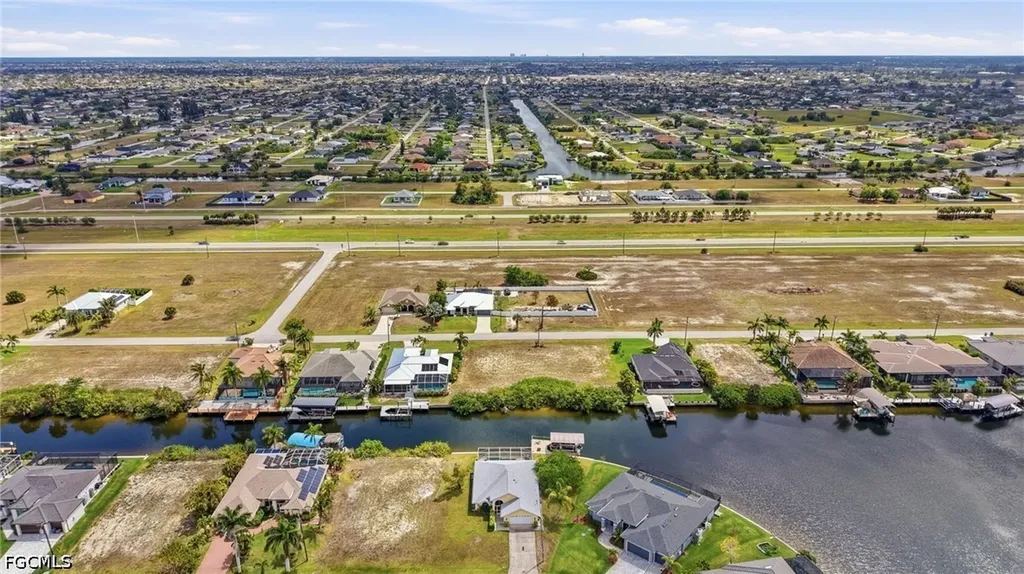 400 NW 32nd Place Cape Coral FL 33993