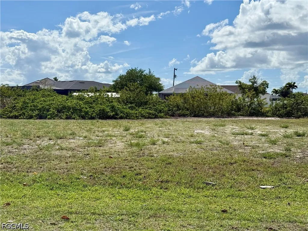 400 NW 32nd Place Cape Coral FL 33993