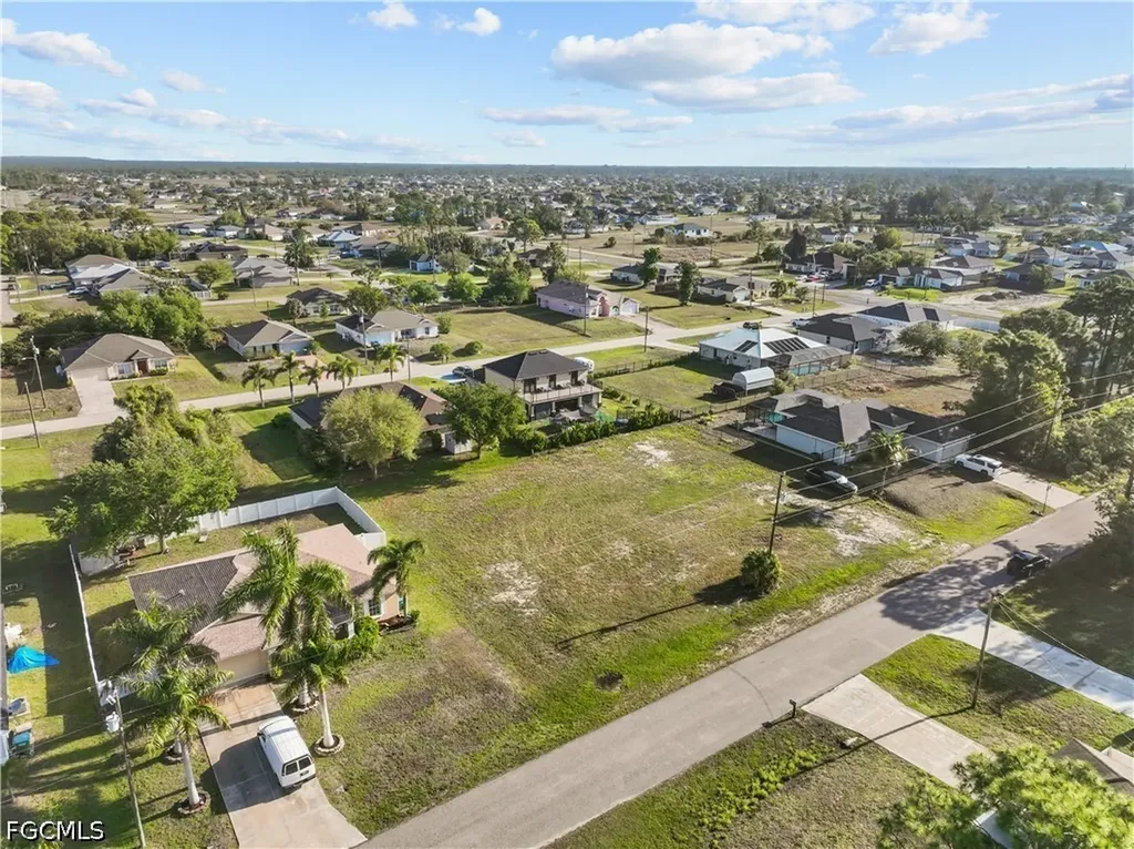 1105 NE 36th Street Cape Coral FL 33909