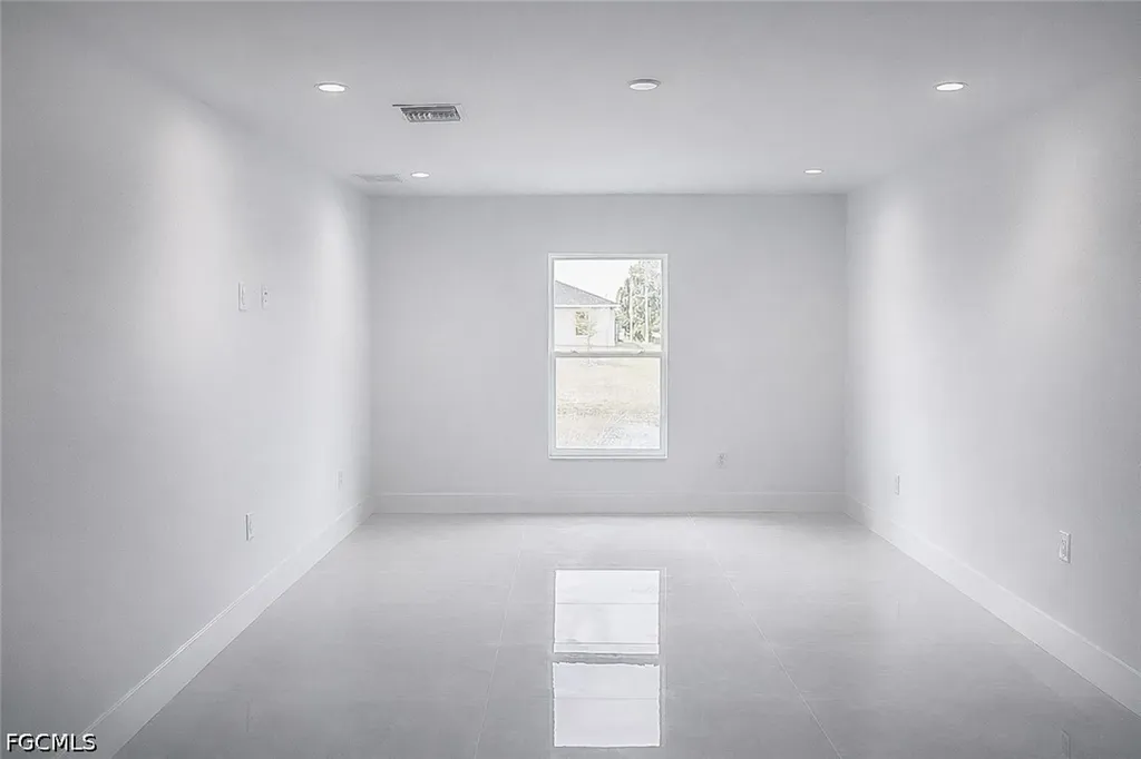 2906 NW 22nd Avenue Cape Coral FL 33993