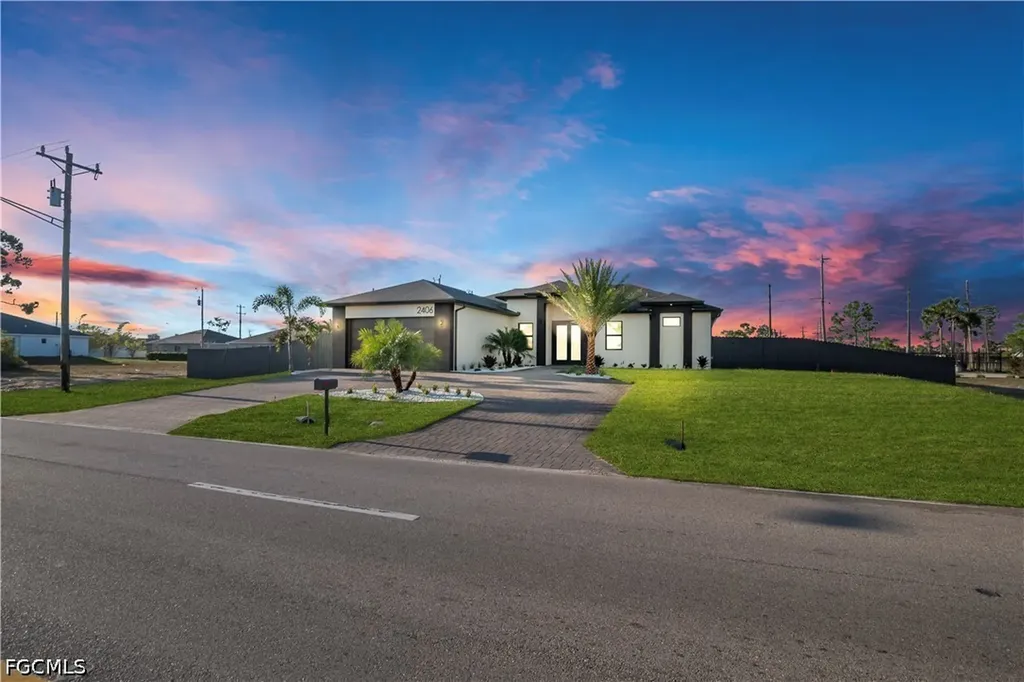2406 Kismet Parkway W Cape Coral FL 33993