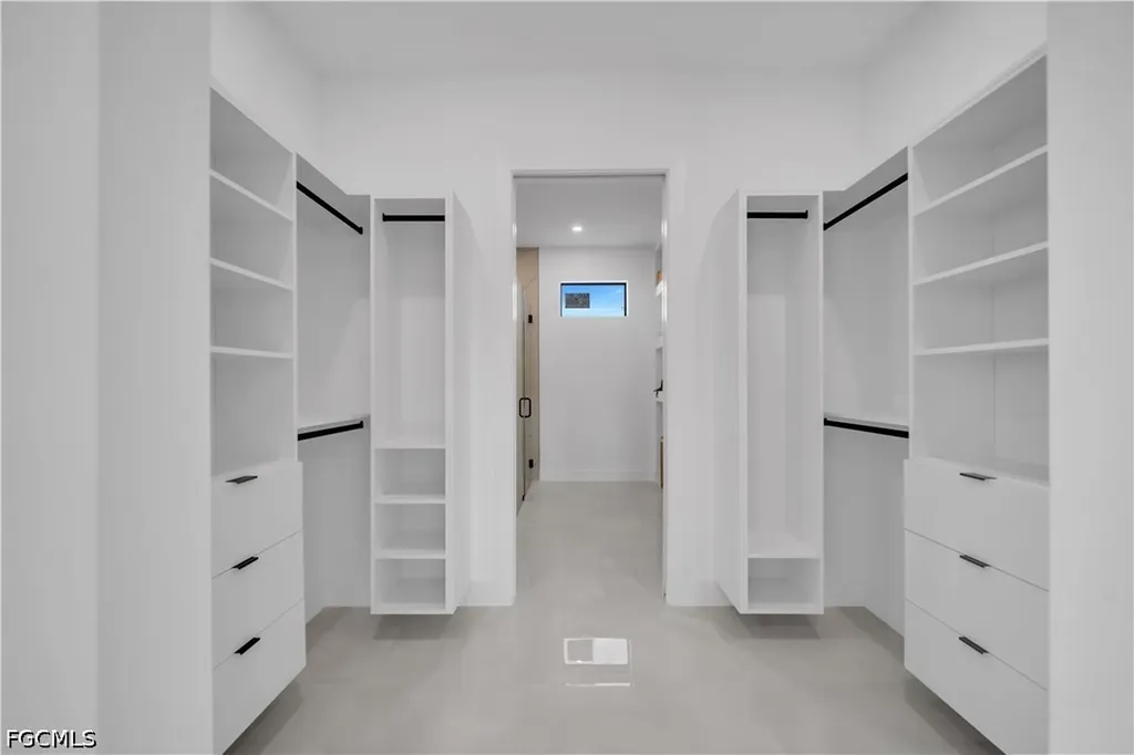 2406 Kismet Parkway W Cape Coral FL 33993