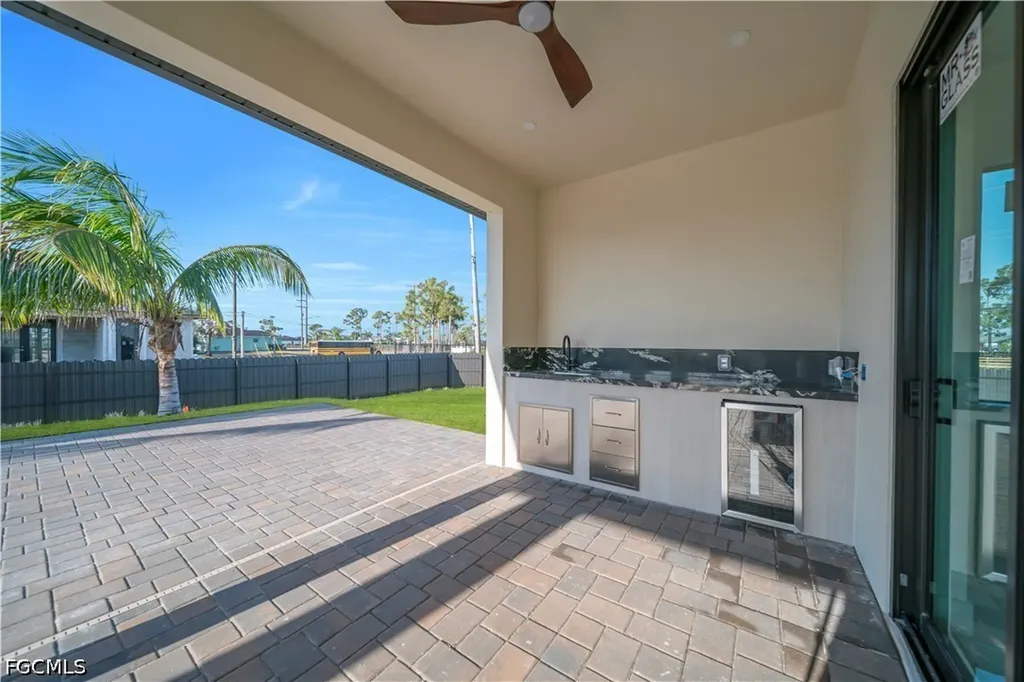 2406 Kismet Parkway W Cape Coral FL 33993