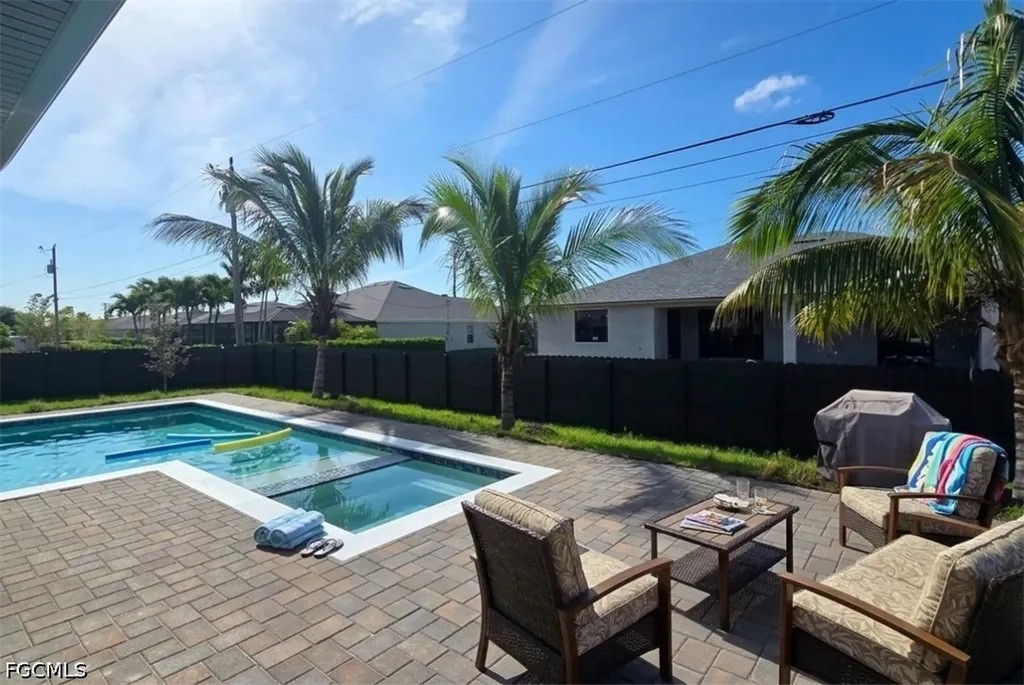 2406 Kismet Parkway W Cape Coral FL 33993
