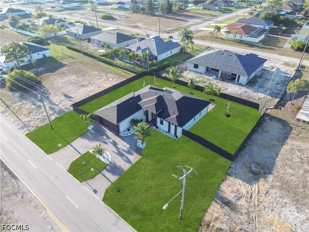 2406 Kismet Parkway W Cape Coral FL 33993
