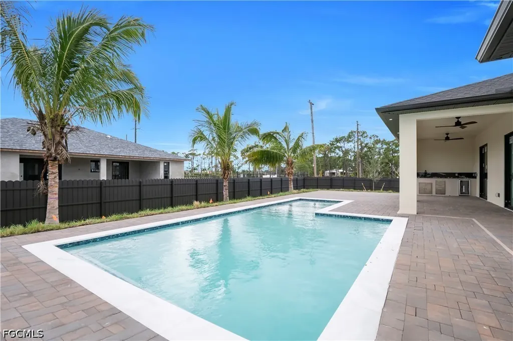 2406 Kismet Parkway W Cape Coral FL 33993
