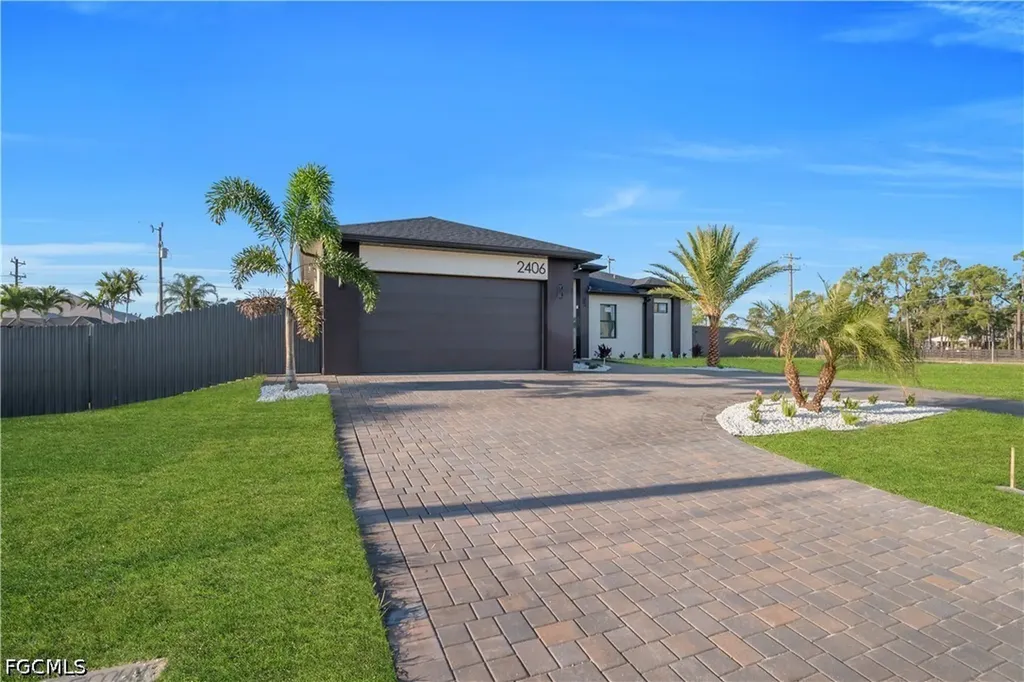 2406 Kismet Parkway W Cape Coral FL 33993