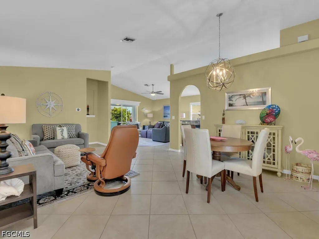 7631 Cameron Circle Fort Myers FL 33912