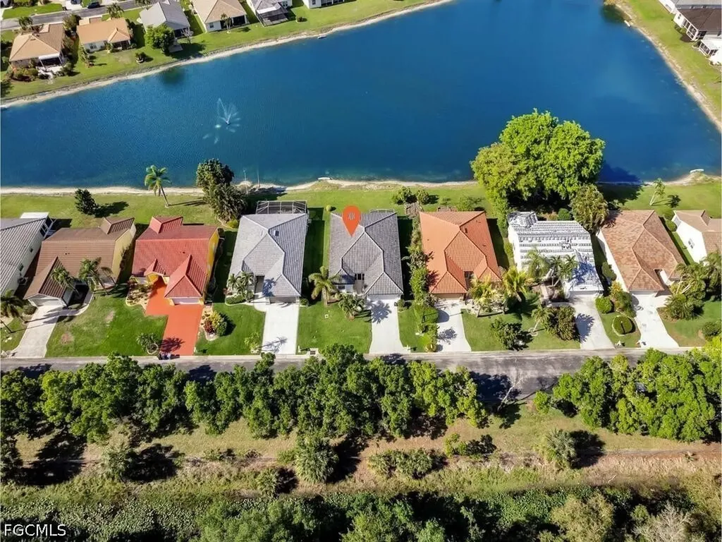 7631 Cameron Circle Fort Myers FL 33912