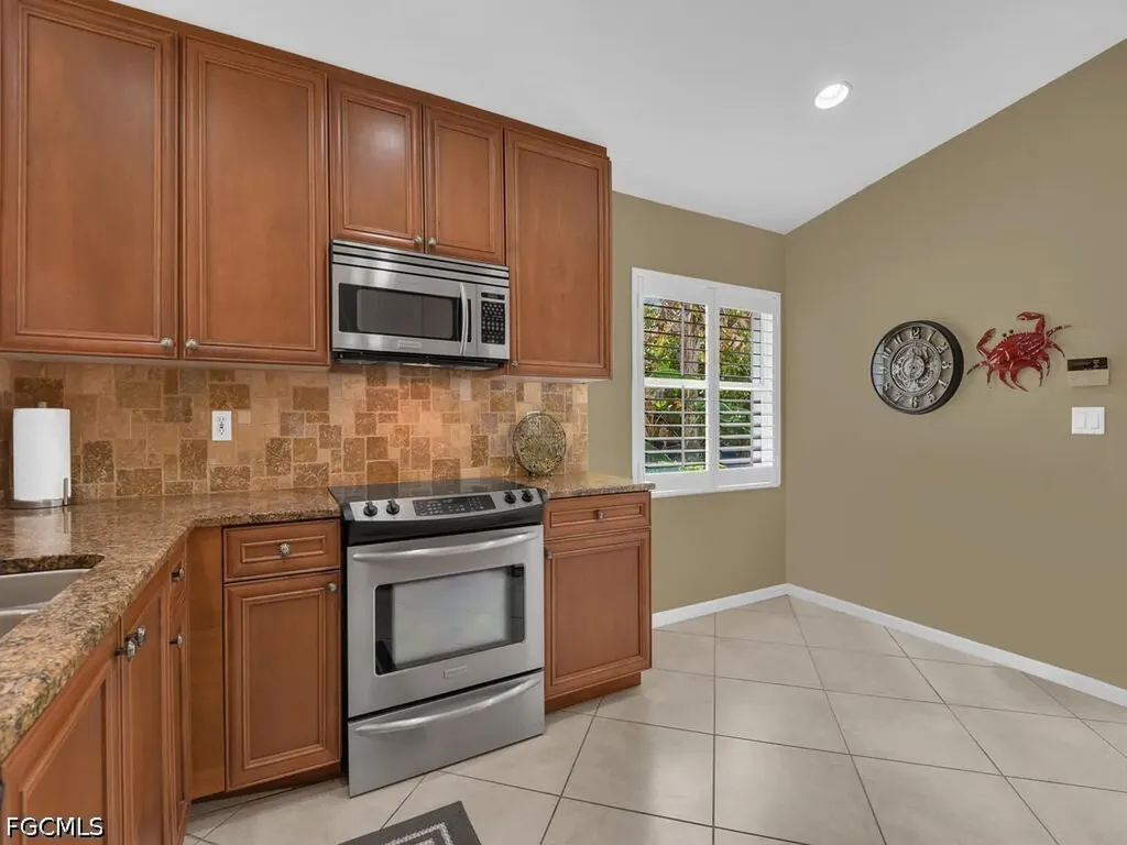 7631 Cameron Circle Fort Myers FL 33912