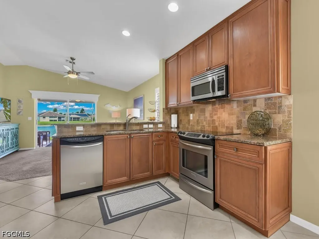 7631 Cameron Circle Fort Myers FL 33912