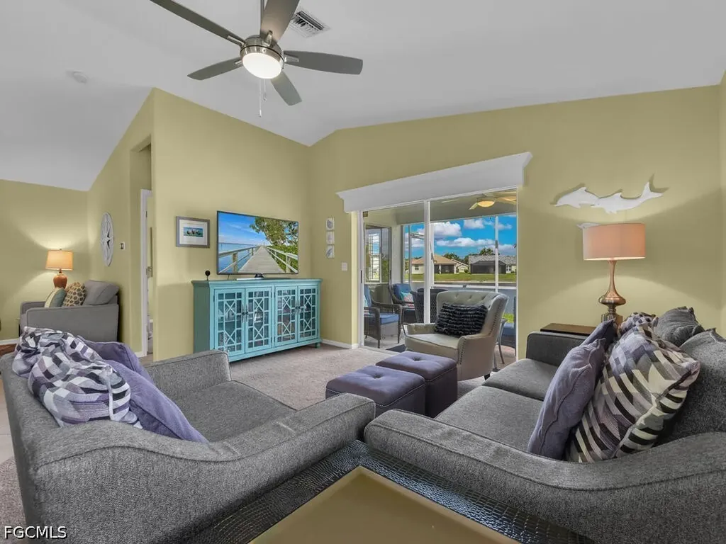 7631 Cameron Circle Fort Myers FL 33912