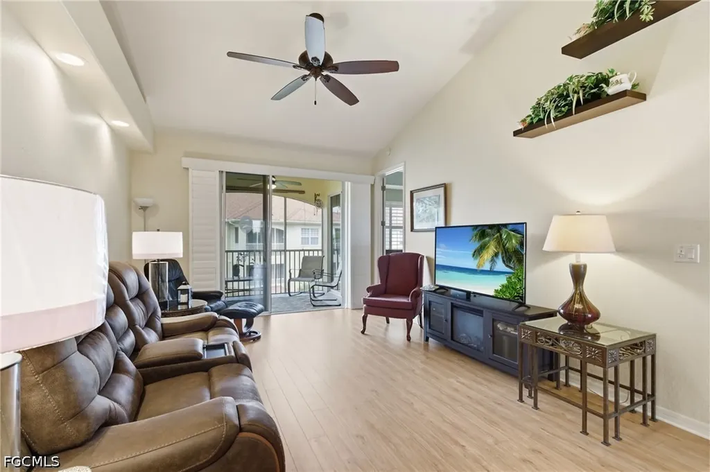 1133 Van Loon Commons Circle Cape Coral FL 33909