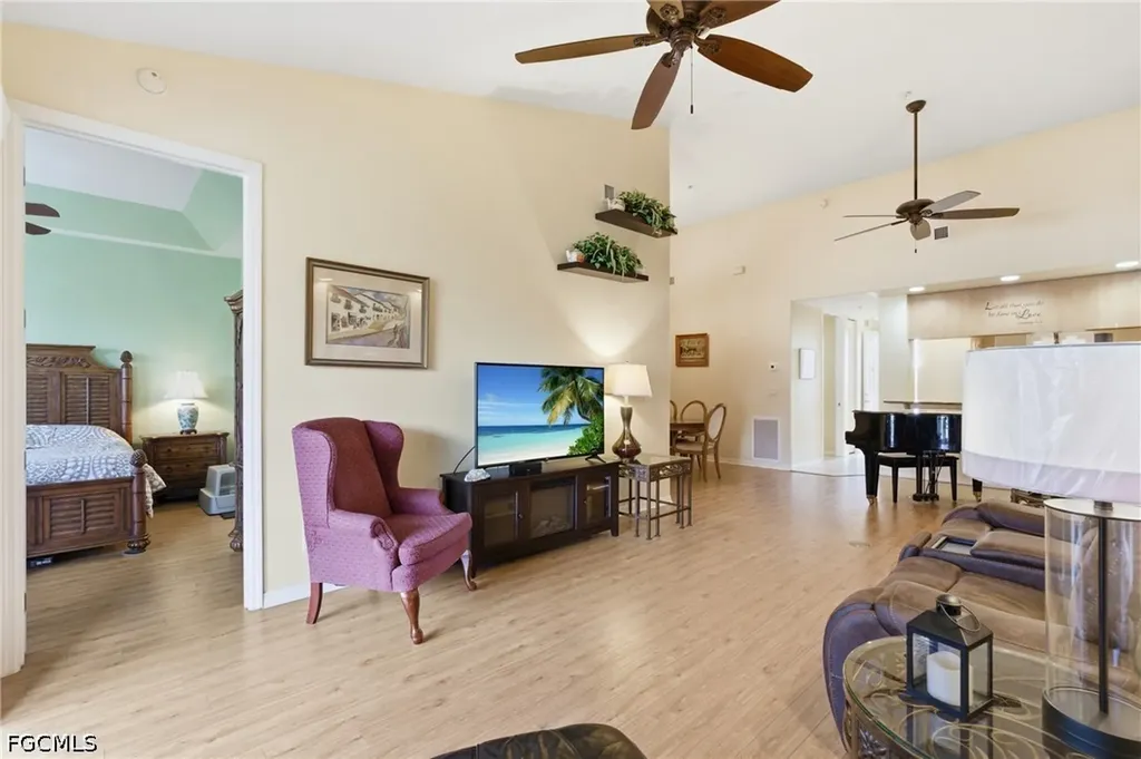 1133 Van Loon Commons Circle Cape Coral FL 33909