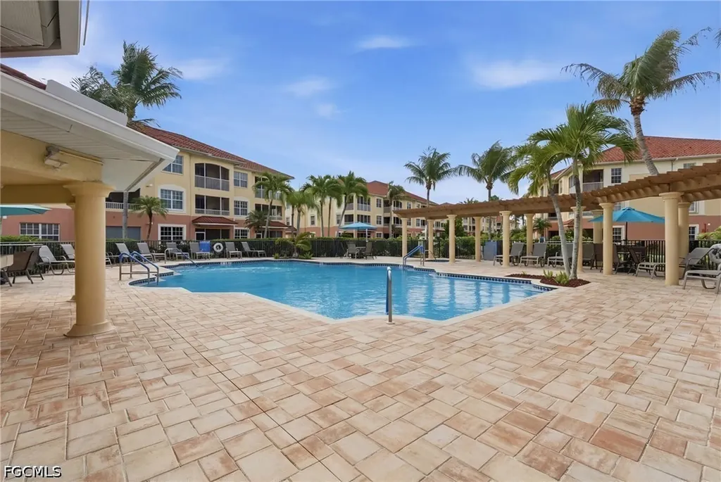 1133 Van Loon Commons Circle Cape Coral FL 33909