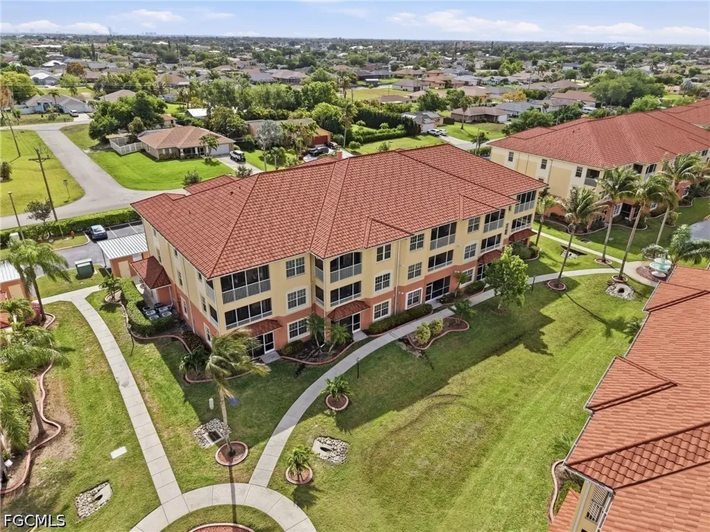 1133 Van Loon Commons Circle Cape Coral FL 33909