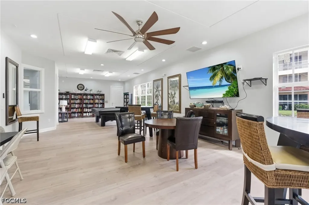 1133 Van Loon Commons Circle Cape Coral FL 33909