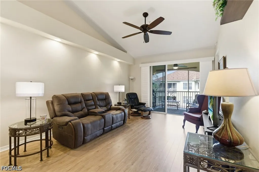 1133 Van Loon Commons Circle Cape Coral FL 33909
