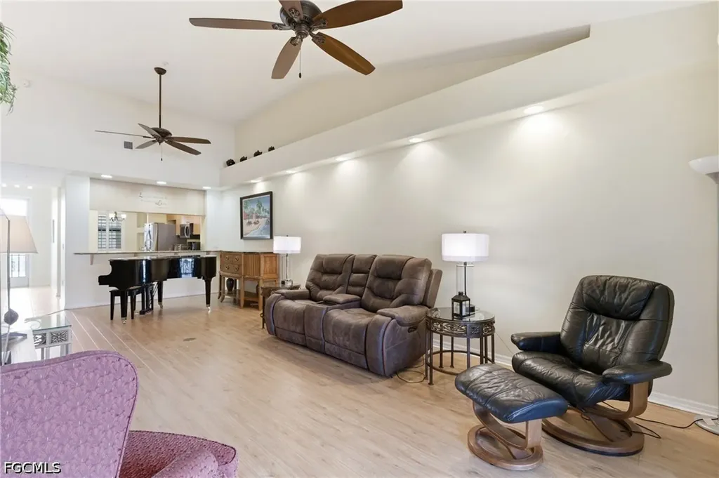 1133 Van Loon Commons Circle Cape Coral FL 33909