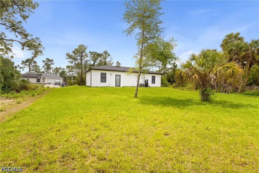 1137 Essex Street E Lehigh Acres FL 33974
