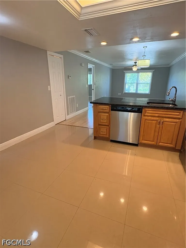2510 SE 16th Place Cape Coral FL 33904