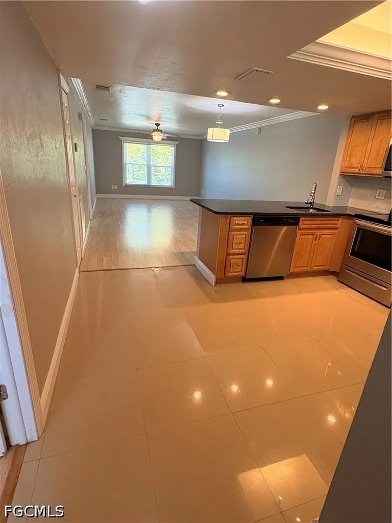 2510 SE 16th Place Cape Coral FL 33904