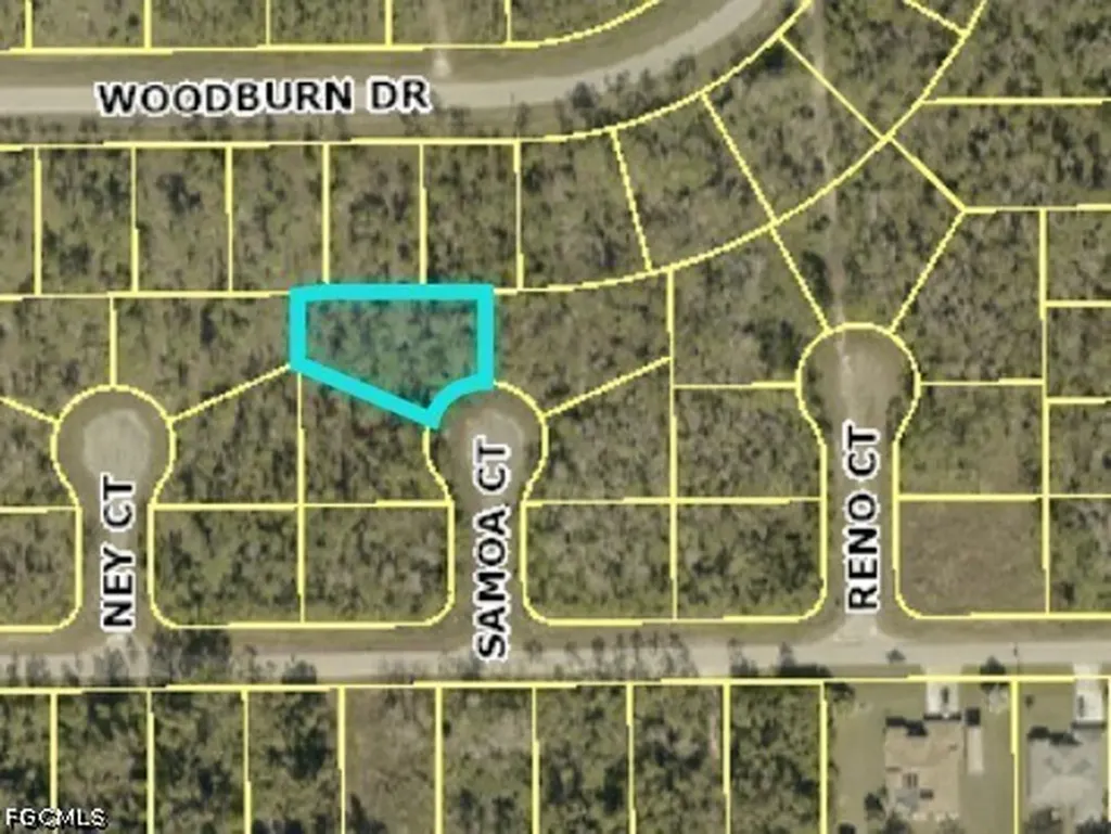 1905 Samoa Court Lehigh Acres FL 33972