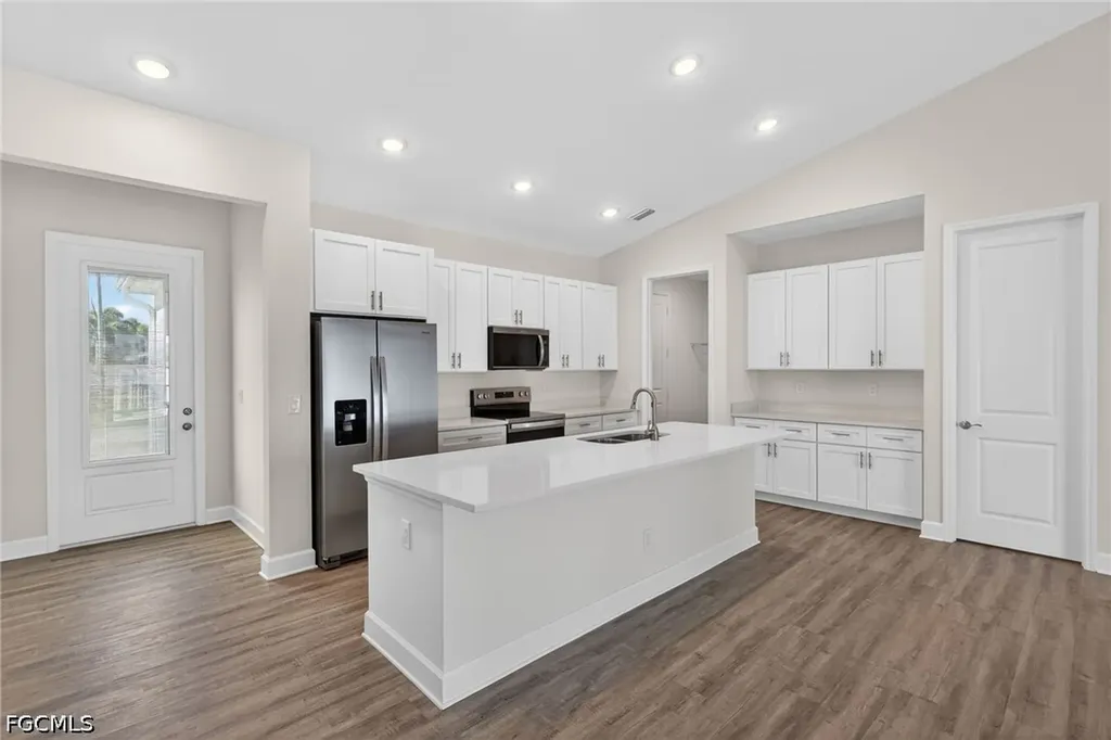 623 SW 25th Lane Cape Coral FL 33990