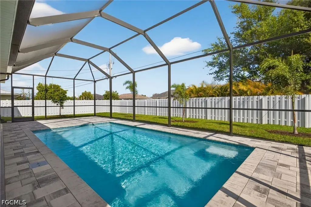 623 SW 25th Lane Cape Coral FL 33990