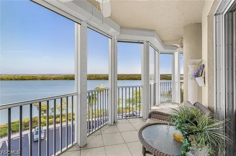 4141 Bay Beach Lane