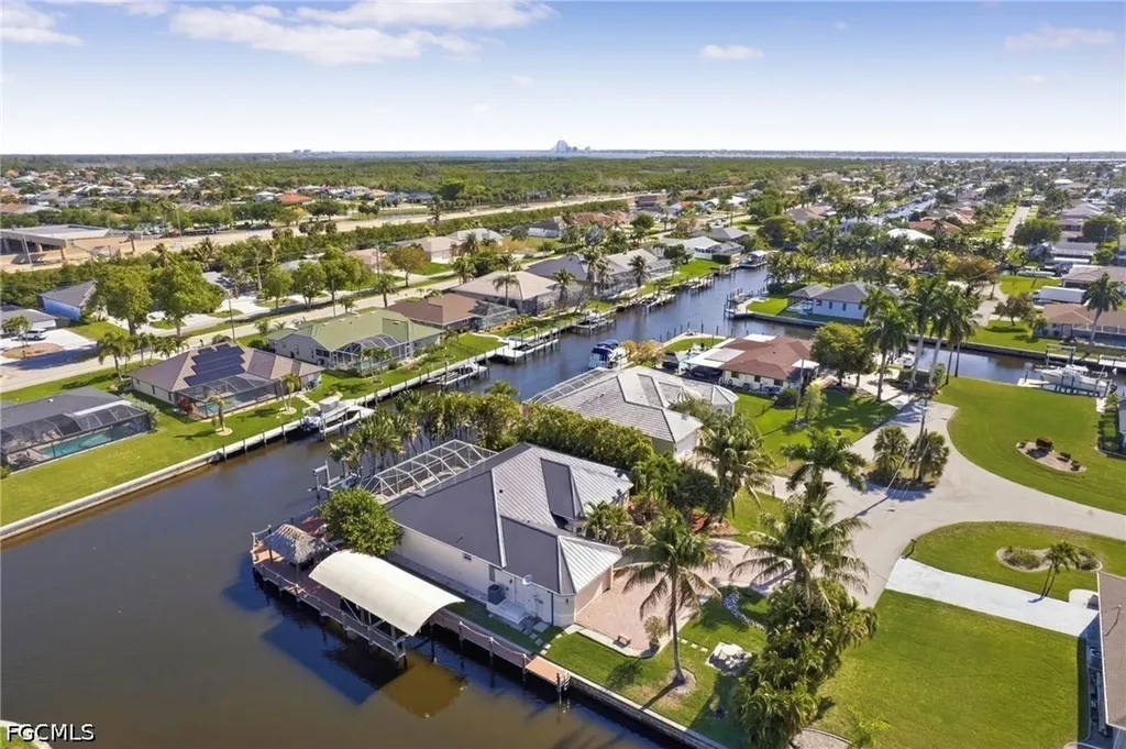 2501 SE 19th Place Cape Coral FL 33904