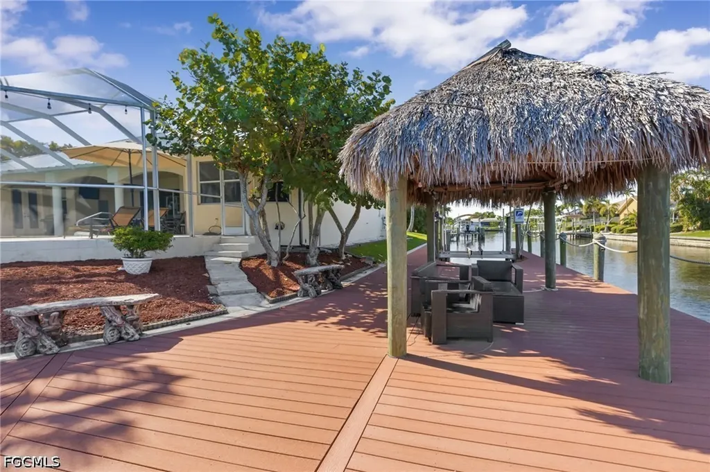 2501 SE 19th Place Cape Coral FL 33904