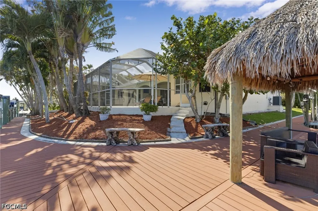 2501 SE 19th Place Cape Coral FL 33904