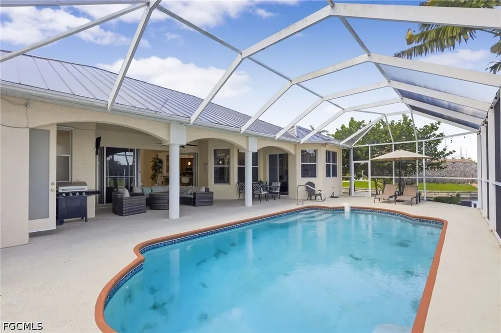 2501 SE 19th Place Cape Coral FL 33904