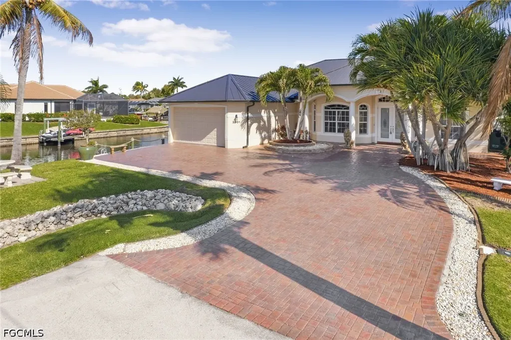 2501 SE 19th Place Cape Coral FL 33904