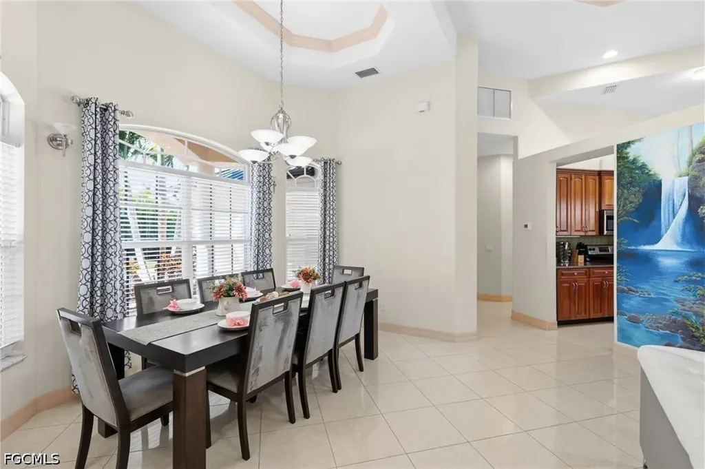 2501 SE 19th Place Cape Coral FL 33904
