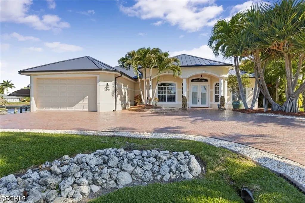 2501 SE 19th Place Cape Coral FL 33904