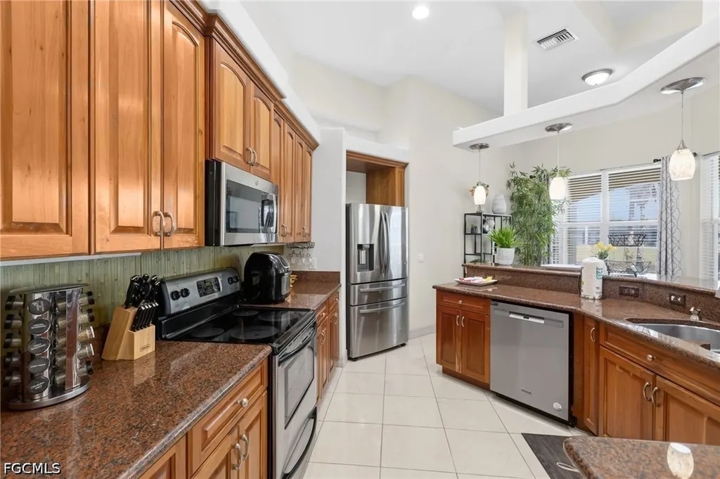 2501 SE 19th Place Cape Coral FL 33904