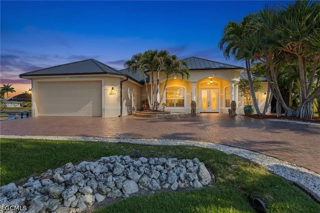 2501 SE 19th Place Cape Coral FL 33904