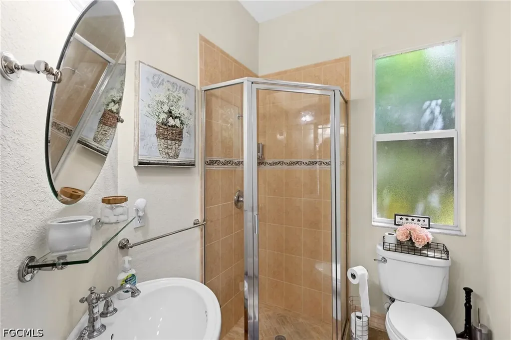 2501 SE 19th Place Cape Coral FL 33904