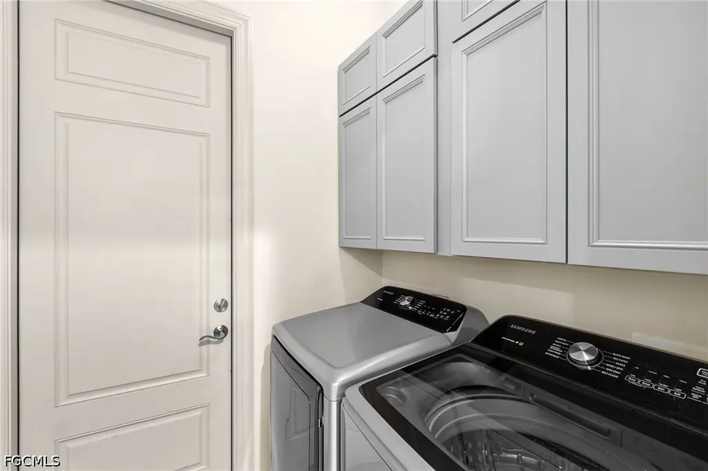 2501 SE 19th Place Cape Coral FL 33904