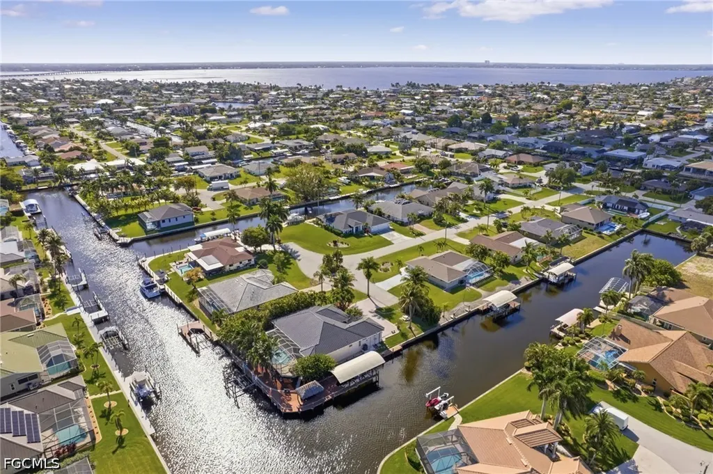 2501 SE 19th Place Cape Coral FL 33904