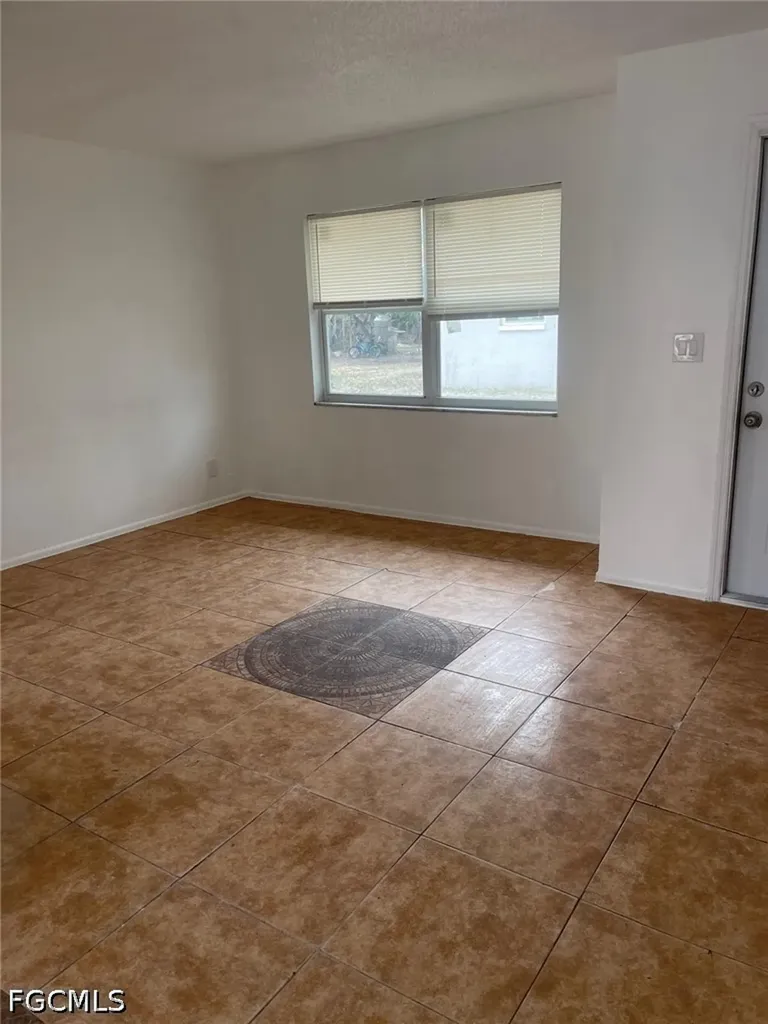 5413-5427 3rd Avenue Fort Myers FL 33907