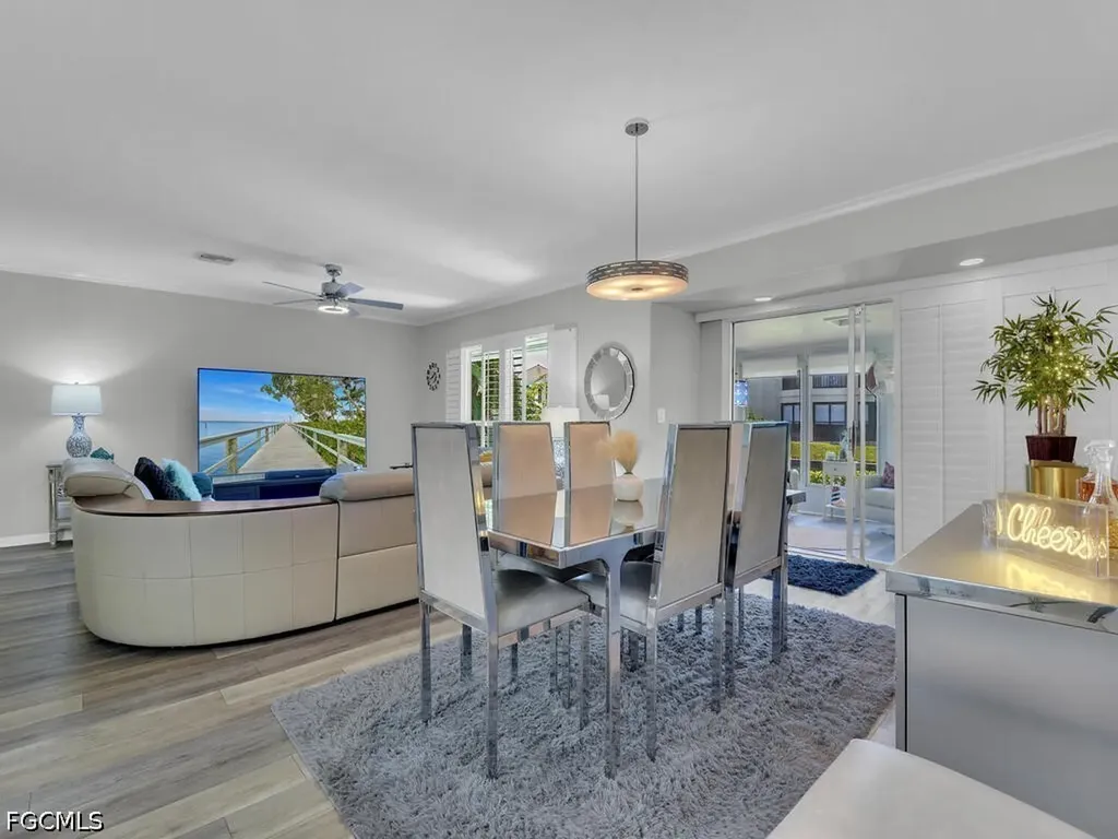 4263 Island Circle Fort Myers FL 33919