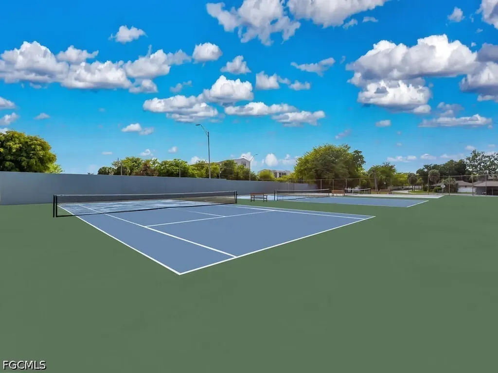 4263 Island Circle Fort Myers FL 33919