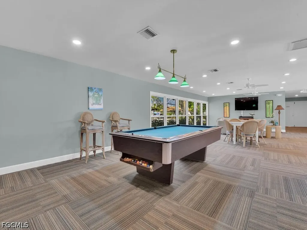 4263 Island Circle Fort Myers FL 33919