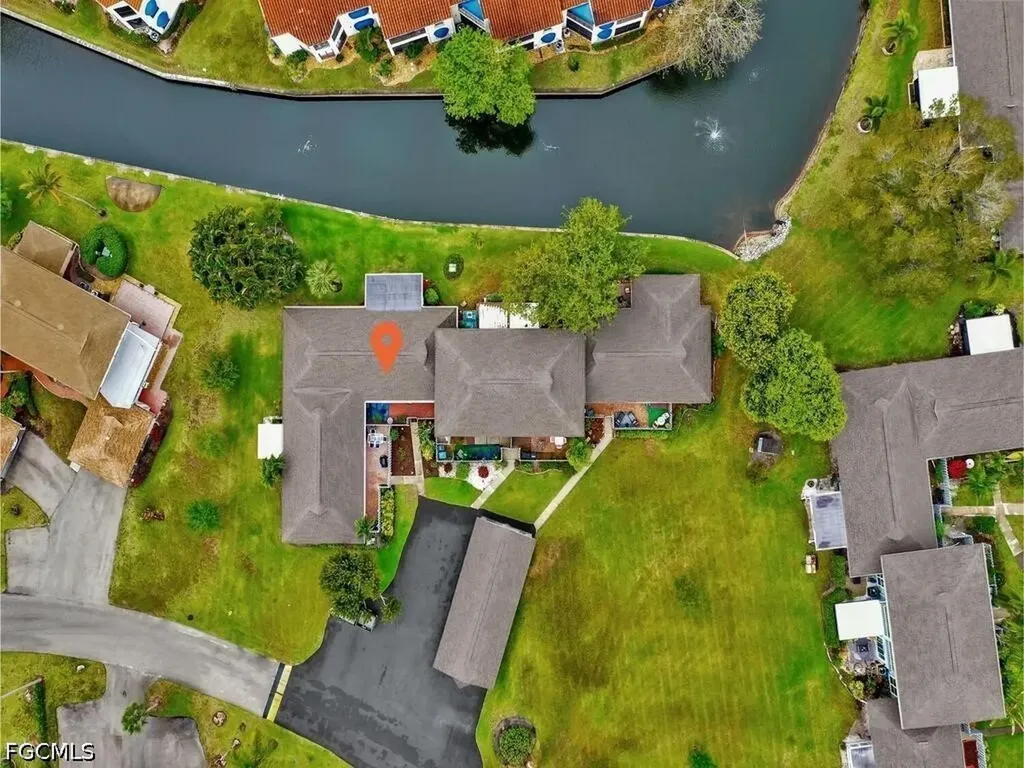 4263 Island Circle Fort Myers FL 33919